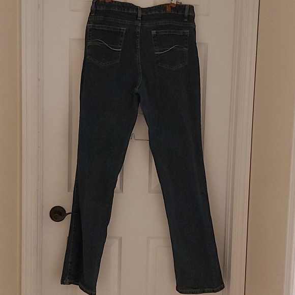 Wrangler Aura Bootcut Jeans TALL - Picture 2 of 2